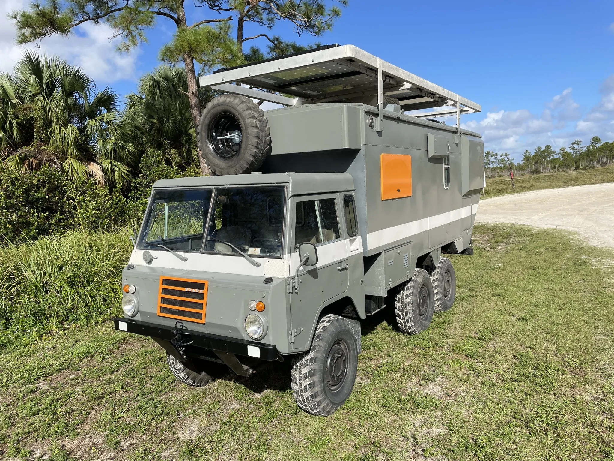 Modified 1975 Volvo C304 TGB 1314 6×6