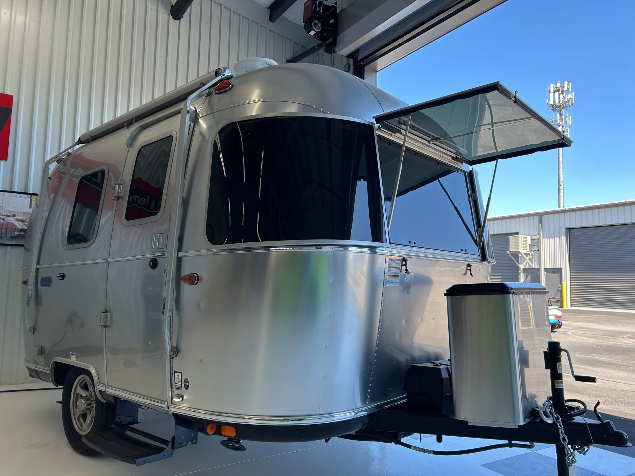 2021 Airstream Bambi 16RB